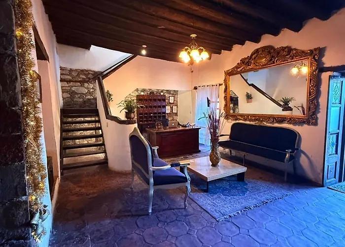 Hotel Ruinas Del Real